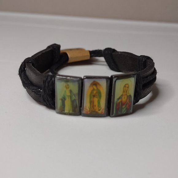 Catholic Black Band Bracelet With Tags - Picture 3 of 12